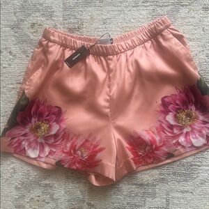 Express Floral Pink Women's Shorts. Brand new. Size L